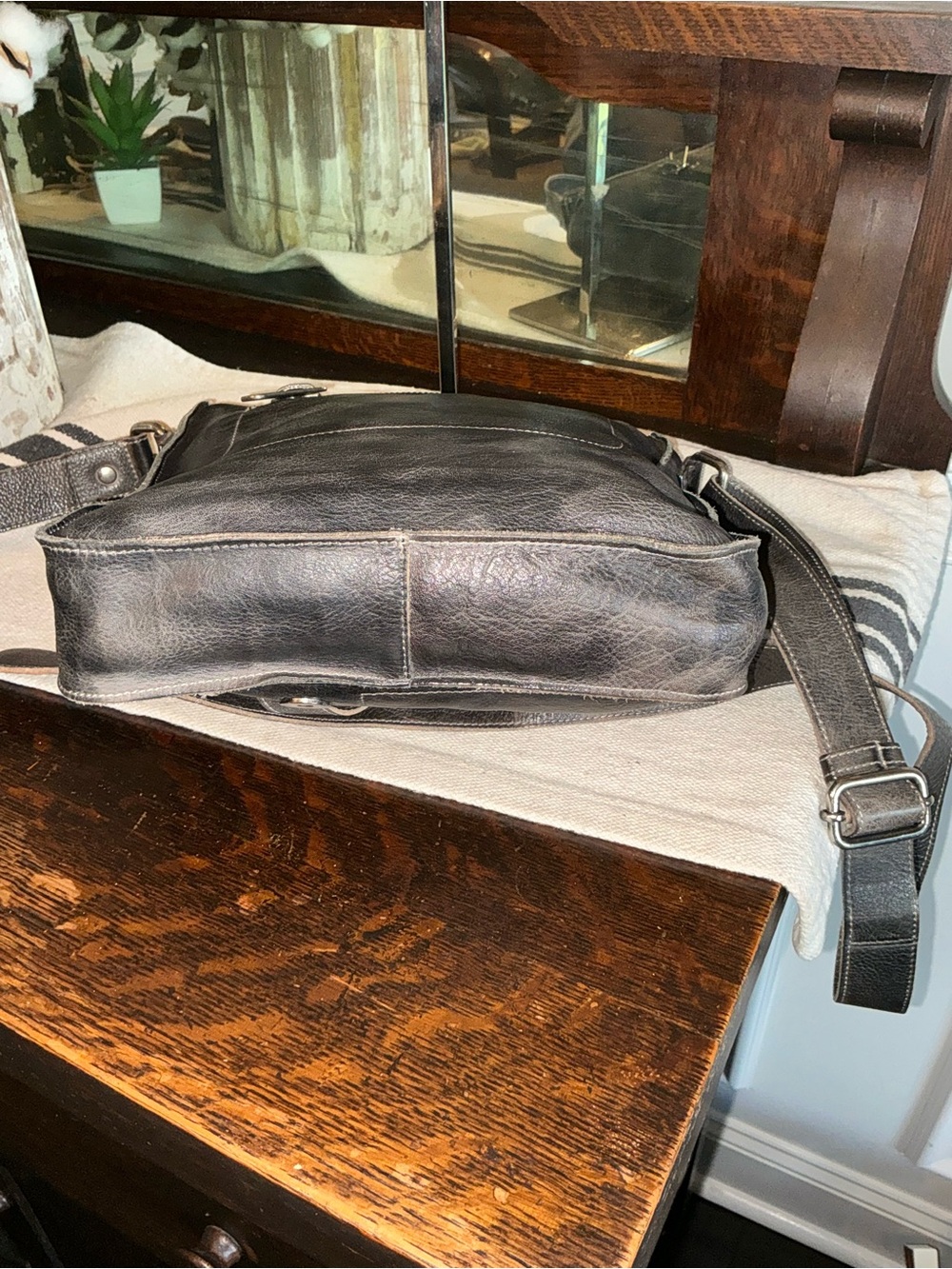 NWOT Bed Stu Leather Venice Beach Crossbody Bag Black Rustic Retail $240 - Picture 8 of 12